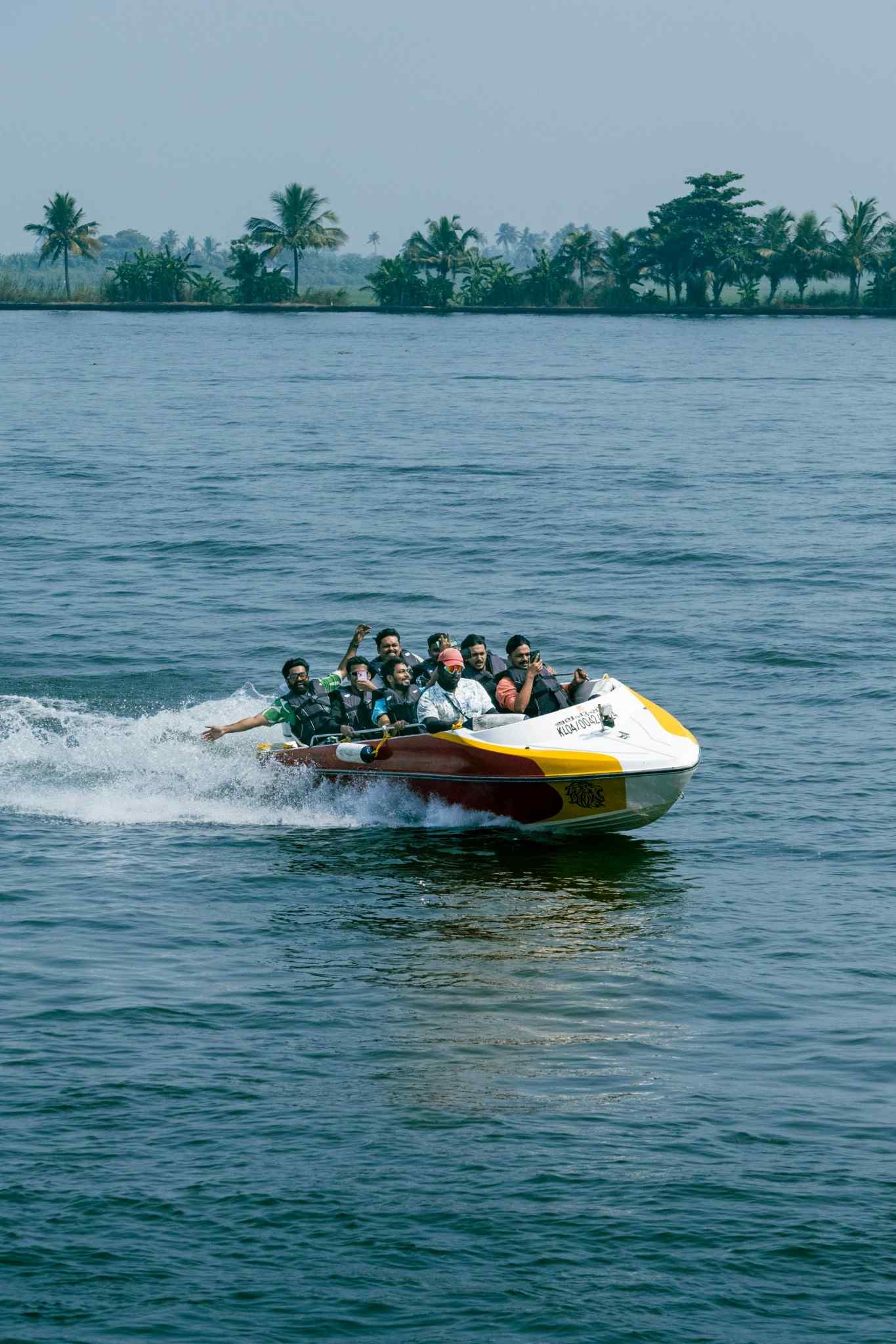 Speed boat ride across open Alleppey backwaters